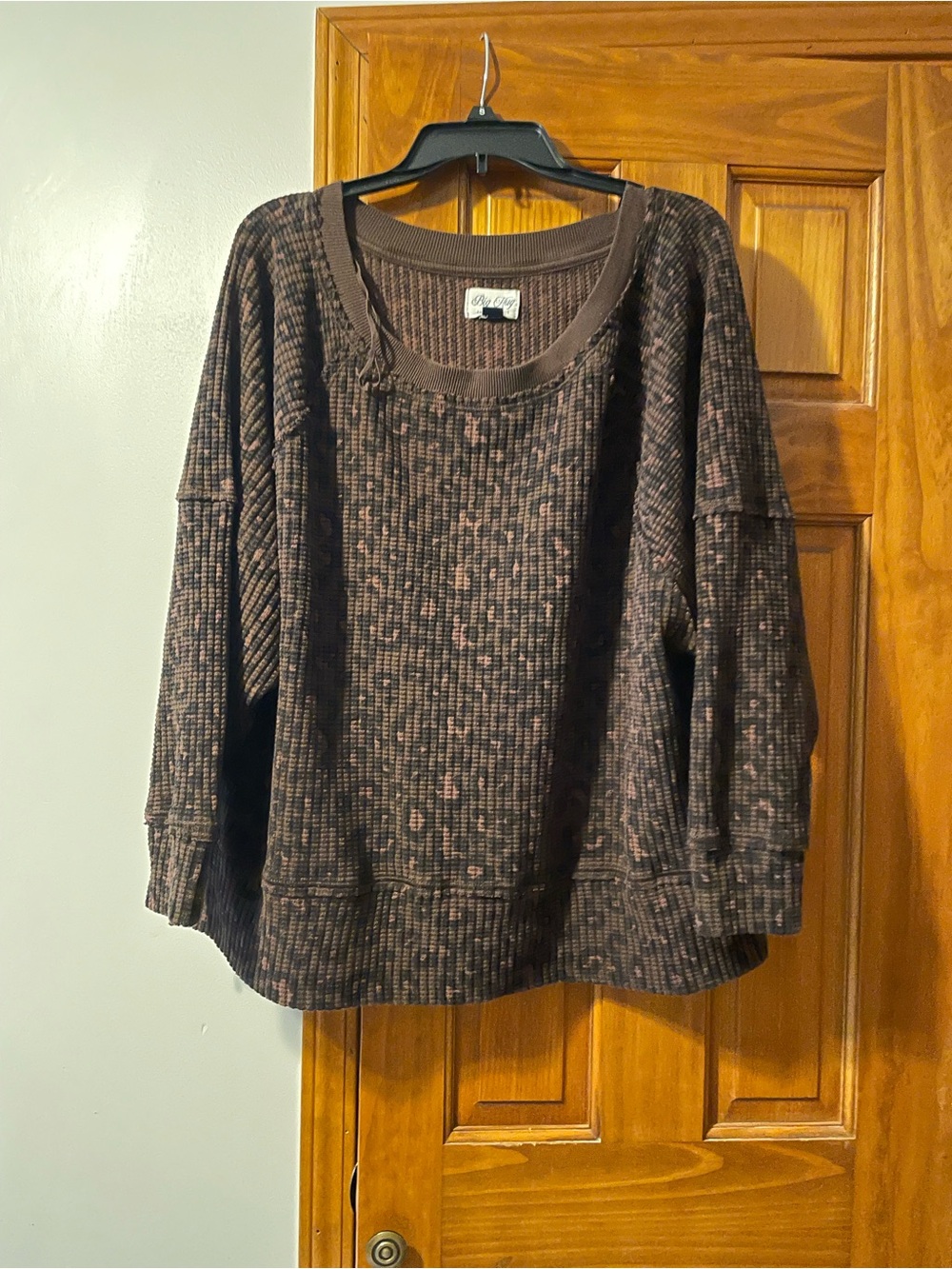 American Eagle Outfitters Brown and Black Scoop Neck Waffle Pullover